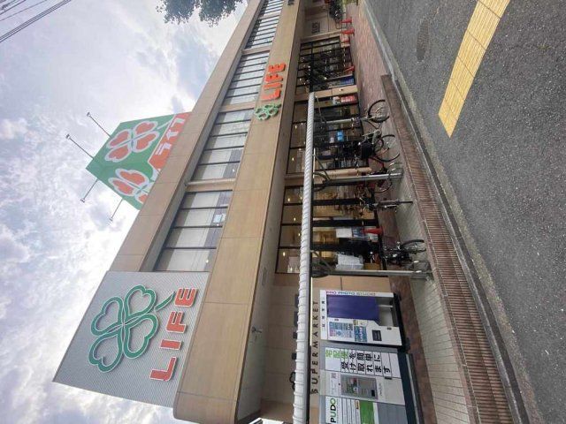 近くに施設あり