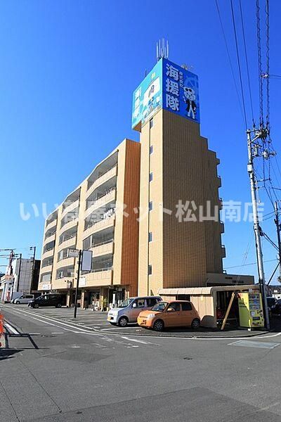 オックスフォードサーカス カメリアの外観画像