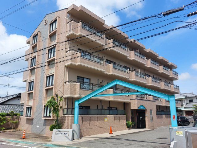 パラシオ・リリアの外観画像