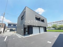 ラグナ・セカGarageIV A棟の外観画像