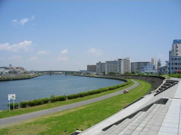 近くに施設あり
