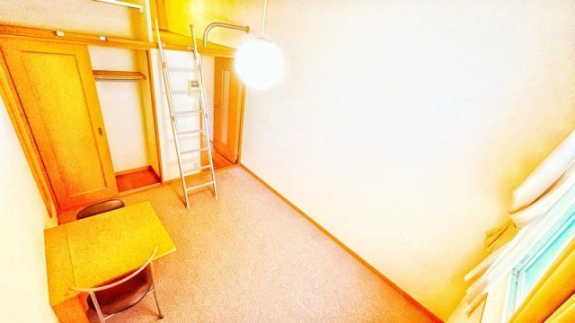 ベッドルーム