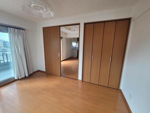 ベッドルーム