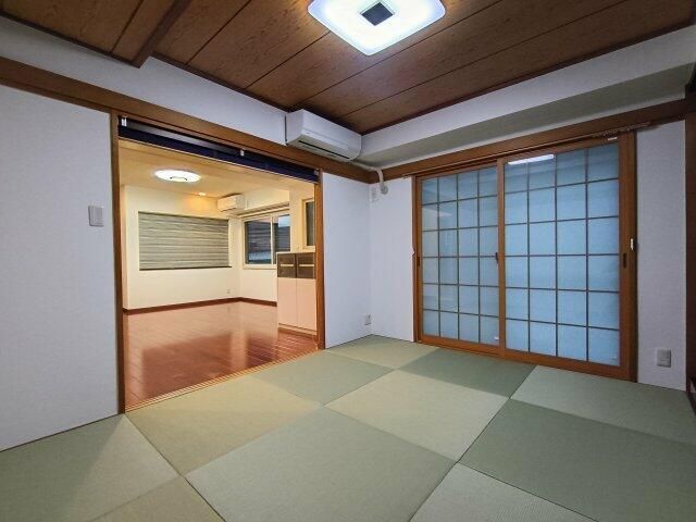 ベッドルーム