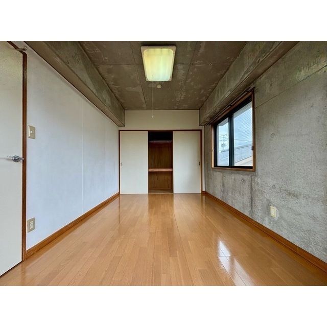 ベッドルーム