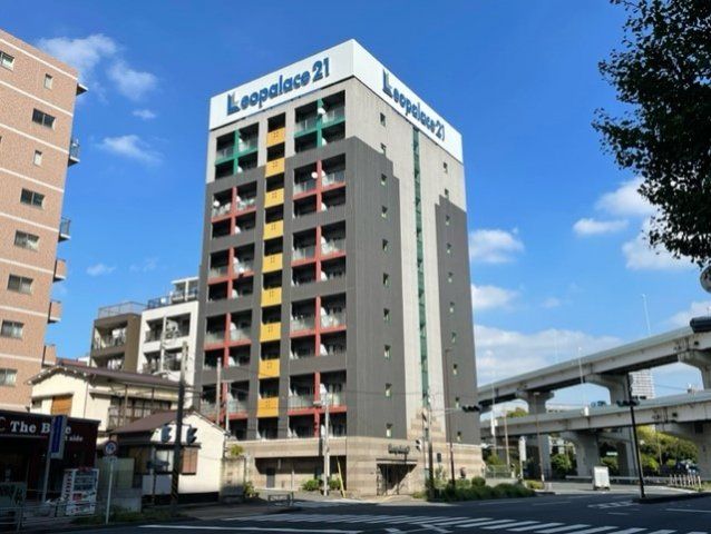 レオパレスFlat横浜青木町の外観画像