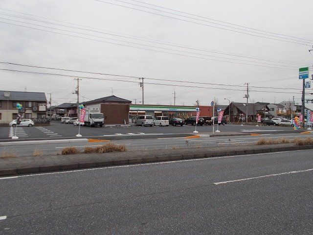 ファミリーマート大松屋京葉店まで350m