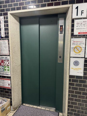 ロビー