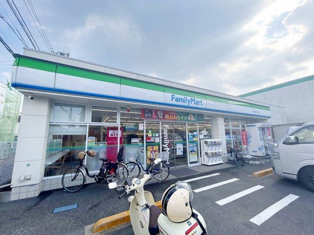 近くに施設あり