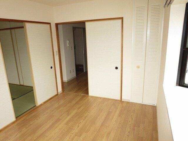 ベッドルーム