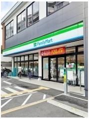 ファミリーマート前野町六丁目店まで138m