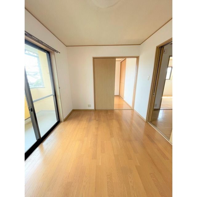 ベッドルーム