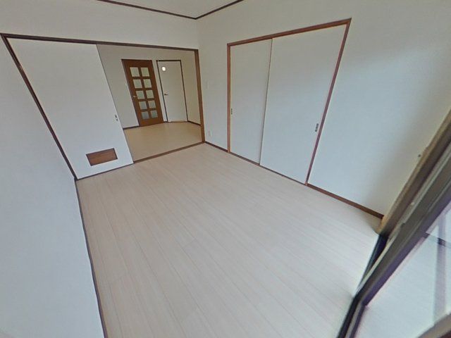 ベッドルーム