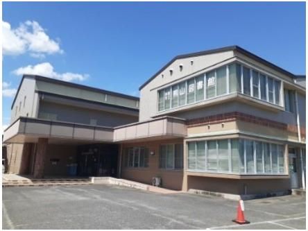 熊山図書館さんまで100m