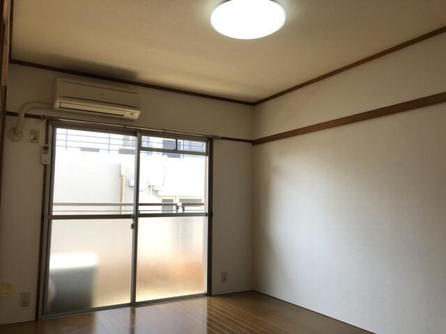 ベッドルーム