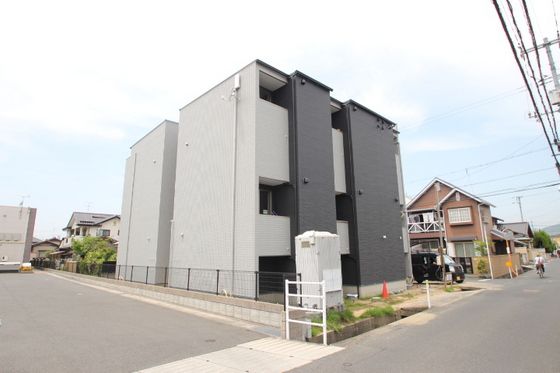 ADC高島リブレの外観画像