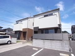 ベルリード横浜 E棟の外観画像