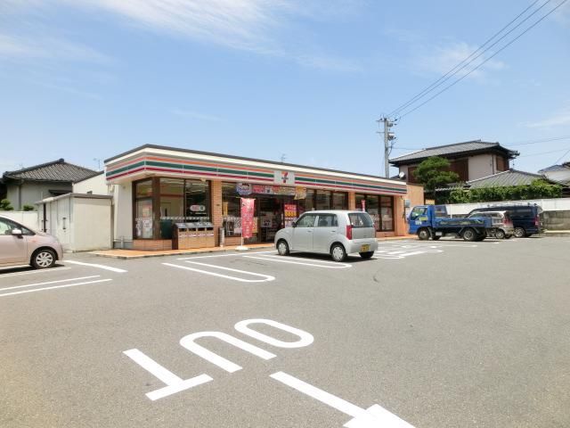 セブン‐イレブン／八幡楠木店(158m)