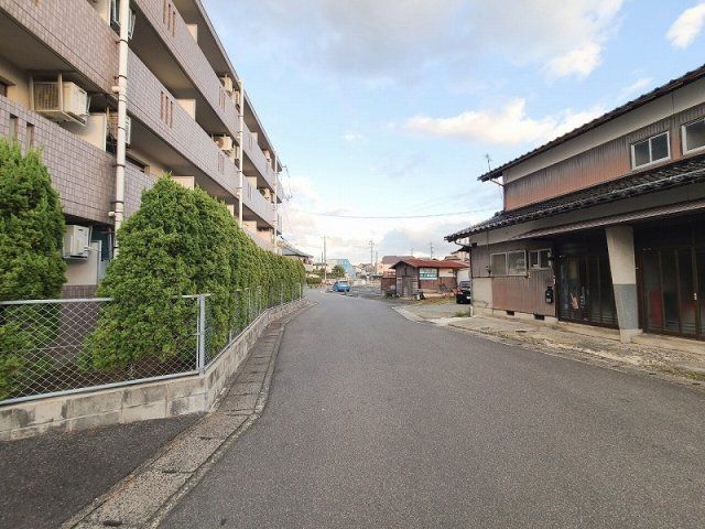 近くに施設あり