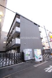 レオパレスアーバン国立の外観画像