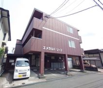エメラルドリーフの外観画像