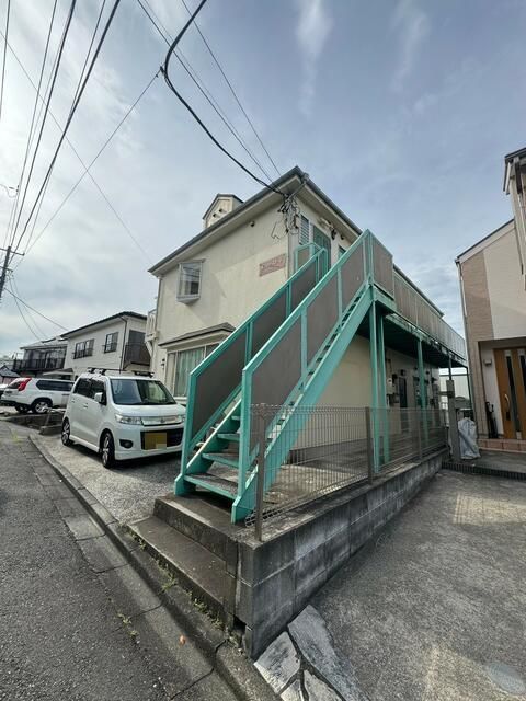 ホワイト・ストーンの外観画像