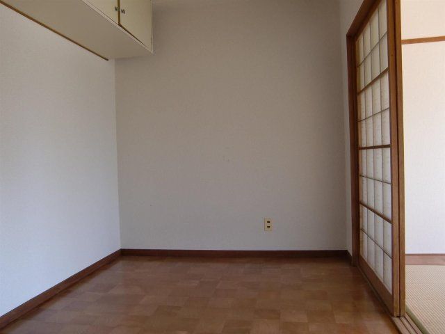 ベッドルーム