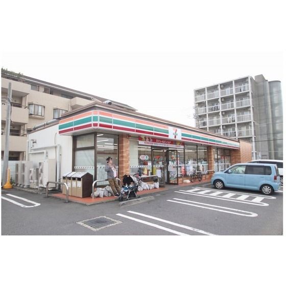 コンビニ「セブンイレブン海老名大谷店まで650m」