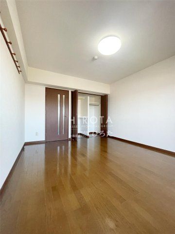 ポプラ/八幡日の峯店 (132m)