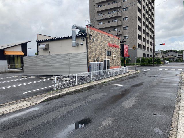 近くに施設あり