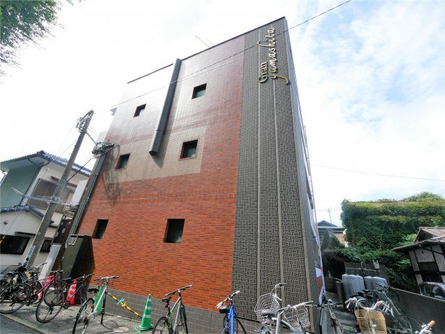 グラン山下の外観画像
