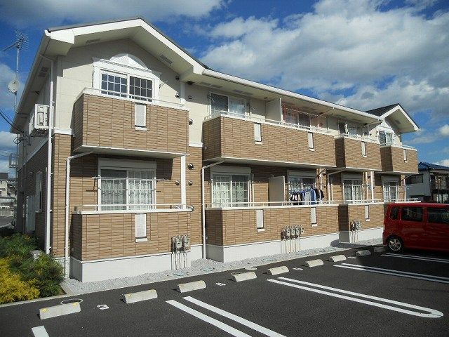 グレイスタウンB 剣崎の外観画像