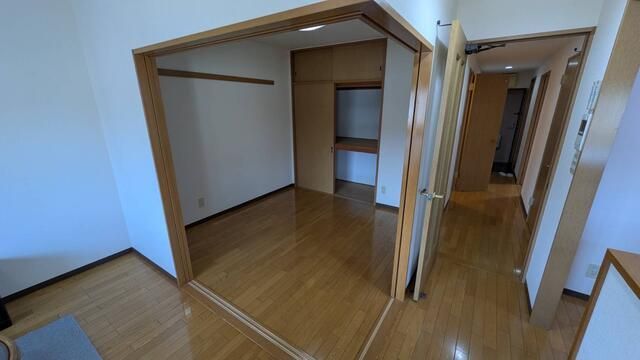 ベッドルーム