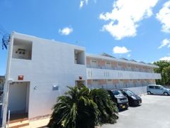 レオパレスシーサイドN与那原の外観画像