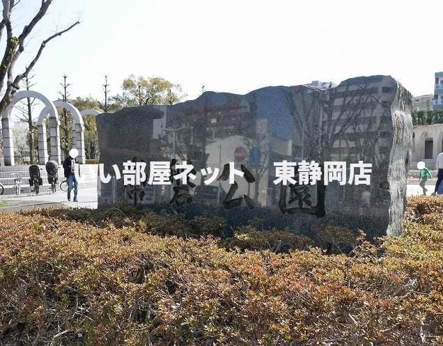 近くに施設あり