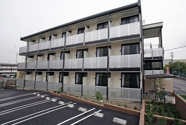 レオパレス花見通の外観画像