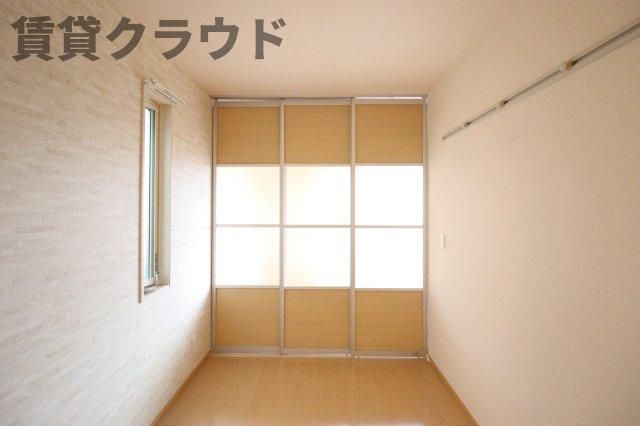 ベッドルーム
