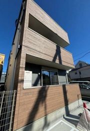 旅と青空のアン・ジュールの外観画像
