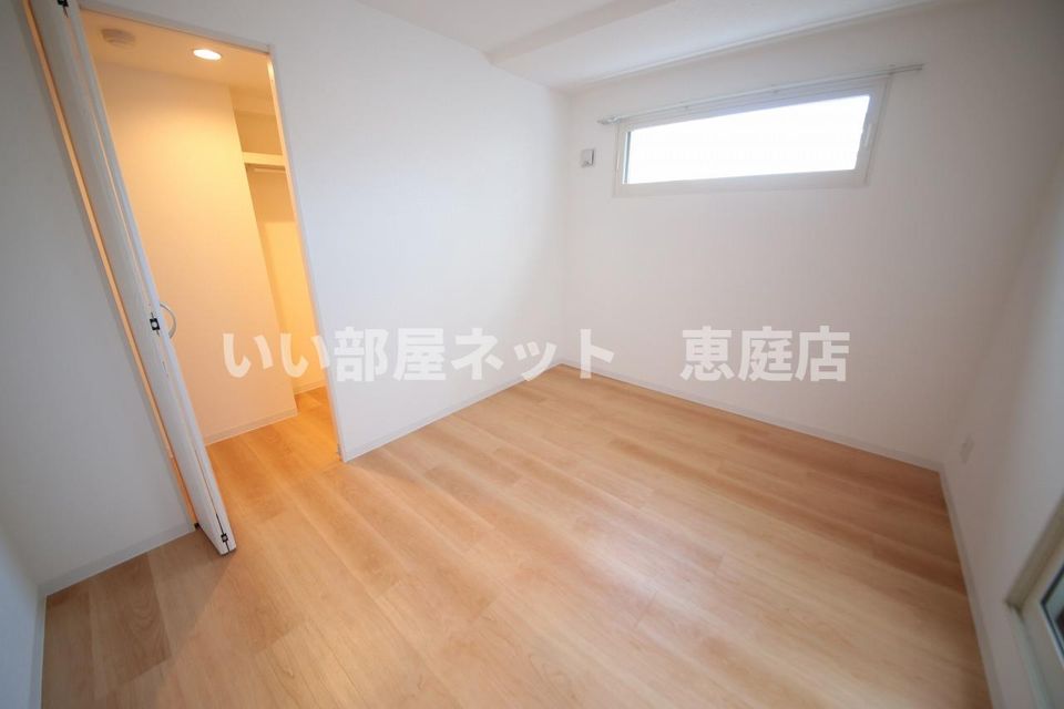 ベッドルーム