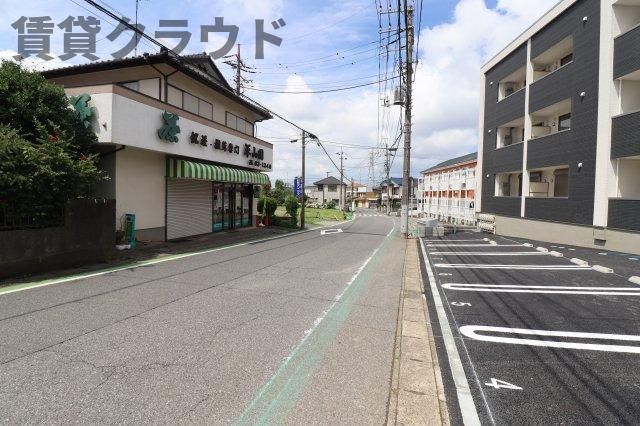 近くに施設あり