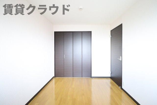 ベッドルーム