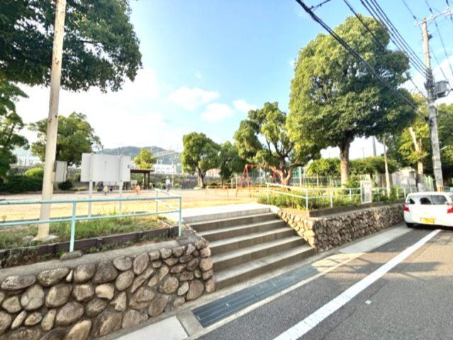 近くに施設あり