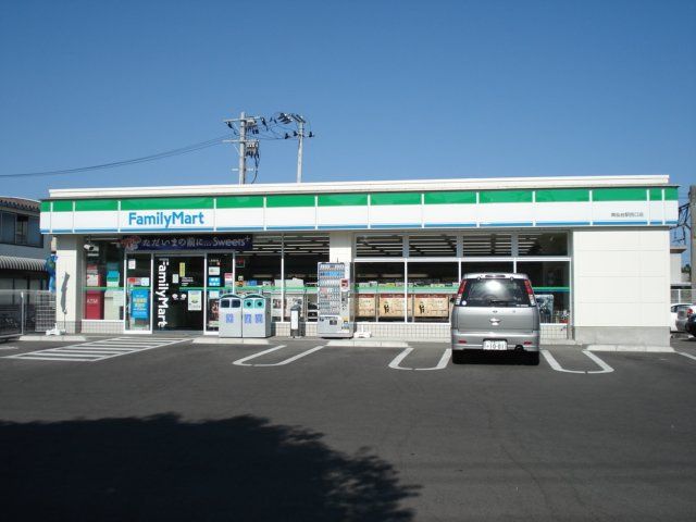 近くに施設あり