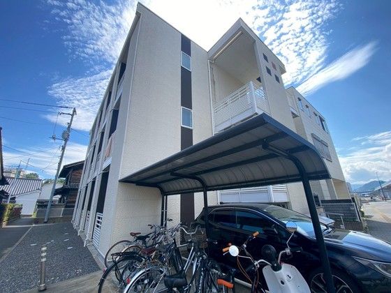 レオネクストグリーンハウス江波の外観画像