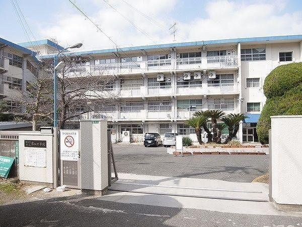北九州市立霧丘中学校(1040m)