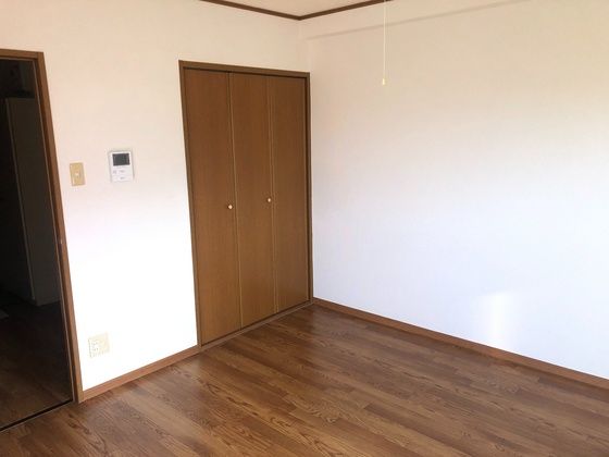 ベッドルーム