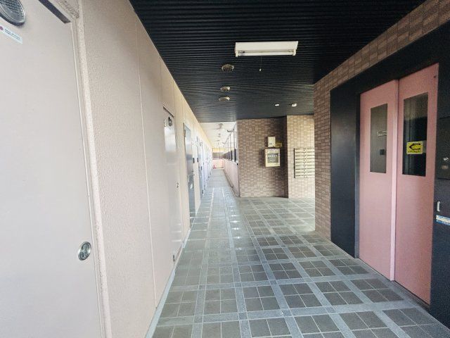 ロビー