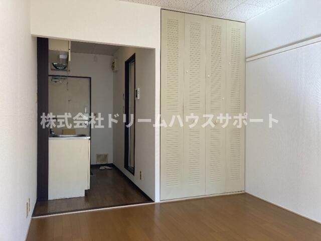 ベッドルーム