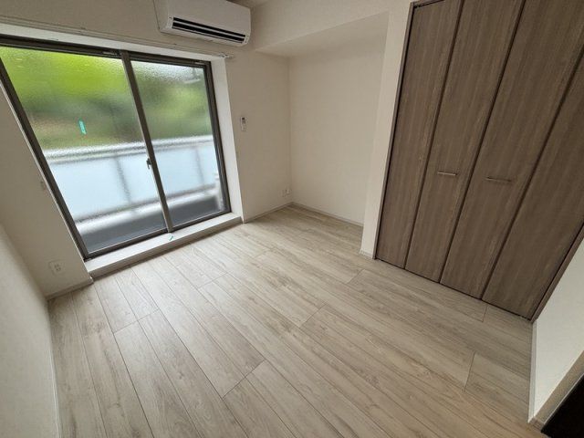 ベッドルーム