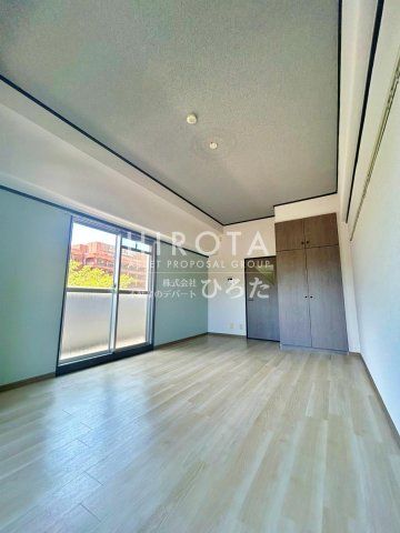 セブンイレブン八幡西本町4丁目店(260m)